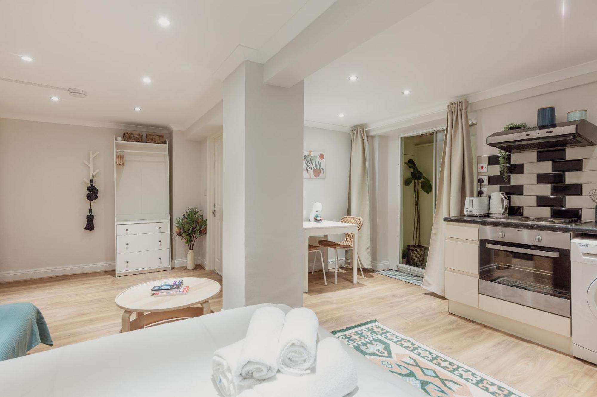 Kensington Nest Serviced Studio Лондон Екстериор снимка